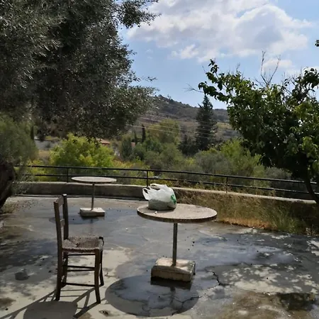 Holiday home Village House-enjoy Cyprus Vacation Praitori